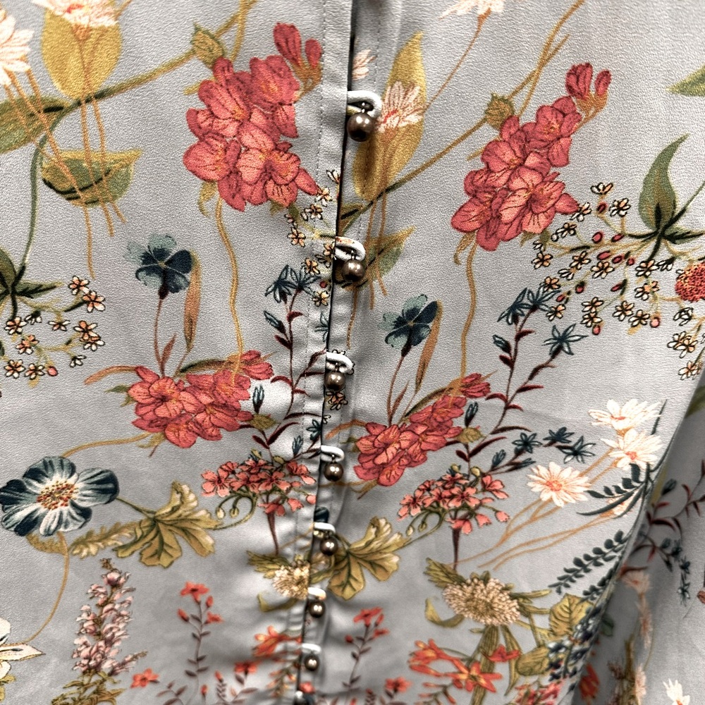 Sanctuary Button-up Floral Blouse Size Large - Picture 8 of 14